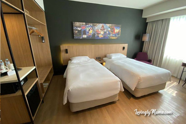 junior suite of Park Inn by Radisson Bacolod, Park Inn by Radisson Bacolod Junior Suite, Park Inn by Radisson Bacolod superior room, family travel, physical distancing, minimum safety protocols, safety kit is the welcome gift, Park Inn by Radisson Bacolod amenities, Park Inn by Radisson Bacolod location, food at Arima Restaurant, Park Inn Bacolod food review, staycation, local getaway, Bacolod hotel, Bacolod restaurant, Bacolod City, stay at home, fully vaccinated, Arima Restaurant, all-day dining, Junior Suite, Superior Room, 