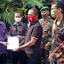 Sambutan Hangat Babinsa dan Warga Kemlayan, Terhadap Warganya Sehabis Pulang Karantina.