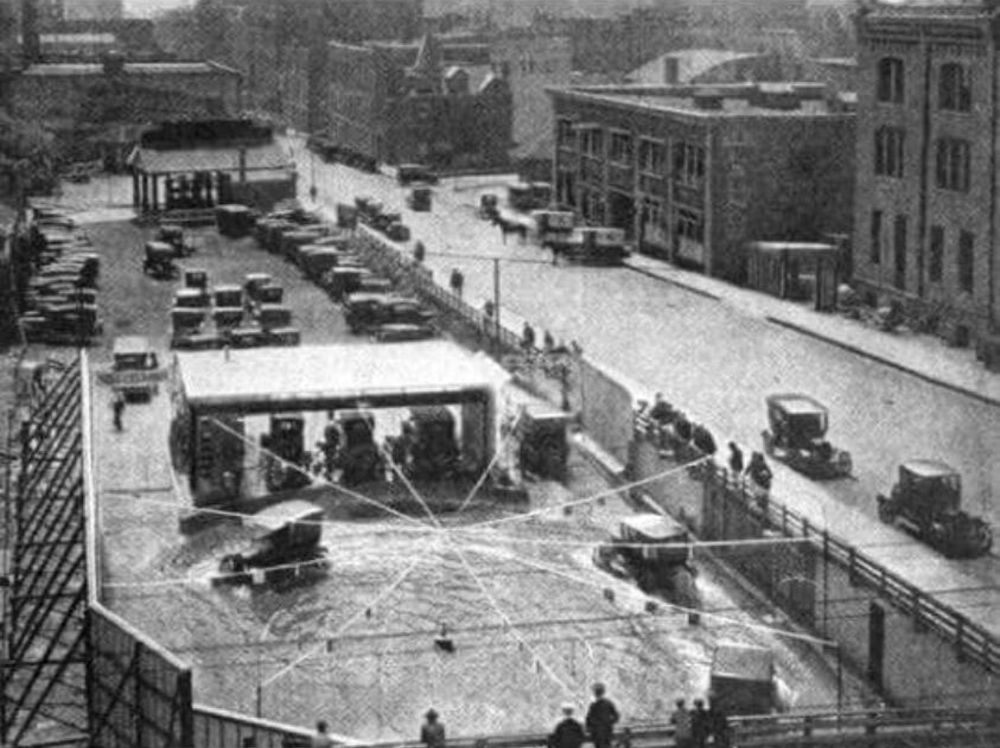 The Auto Wash Bowl in Chicago, ca. 1920s | Vintage News Daily