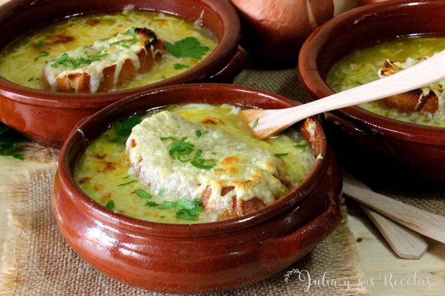 Sopa de cebolla francesa. Julia y sus recetas