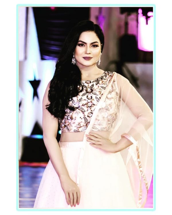 Veena Malik Insta Profile Beautiful Pictures