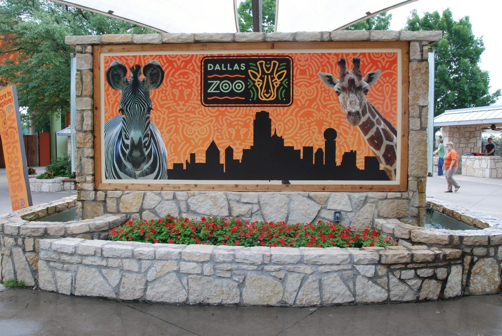 What's Up With the Cases? Dallas Zoo