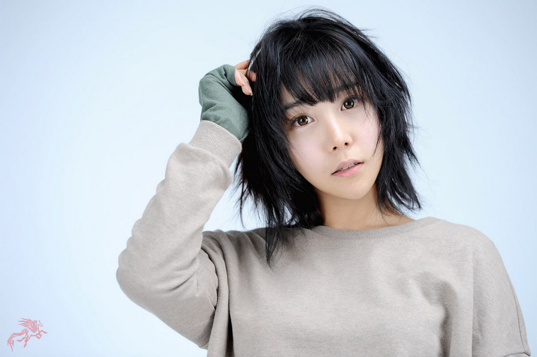 Lee Yoo Mi, Cute with Glasses | Asia Cantik Blog