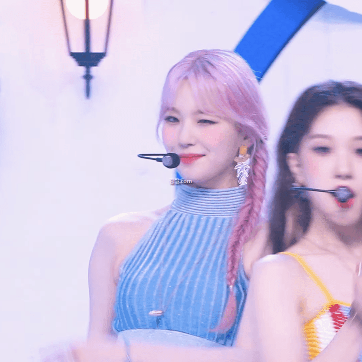 프로미스나인 백지헌 8장 ㄷㄷ