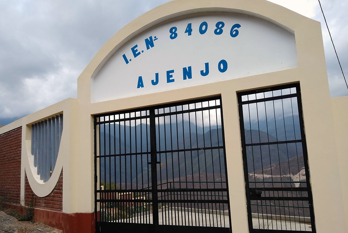 Escuela 84086 - Ajenco