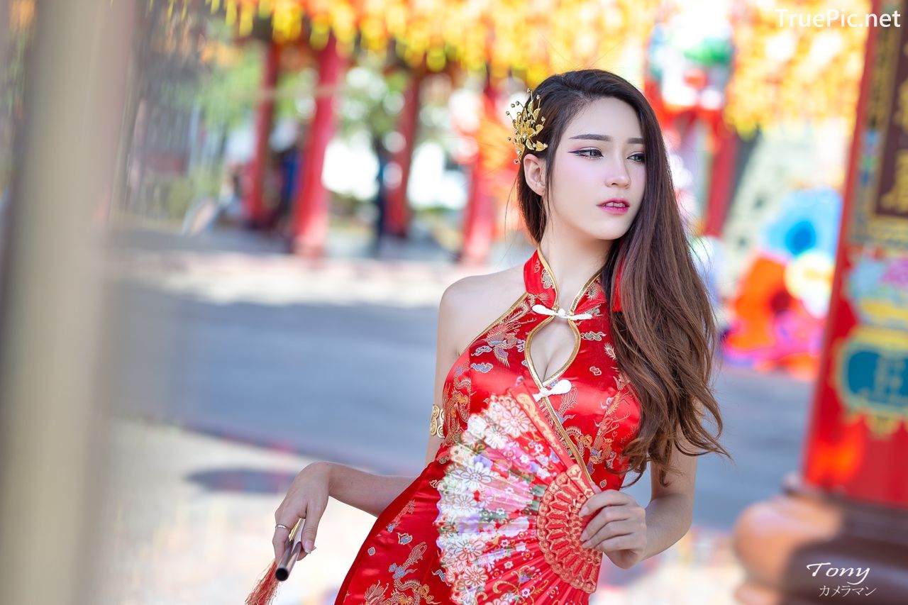 Image-Thailand-Hot-Model-Janet-Kanokwan-Saesim-Sexy-Chinese-Girl-Red-Dress-Traditional-TruePic.net- Picture-14