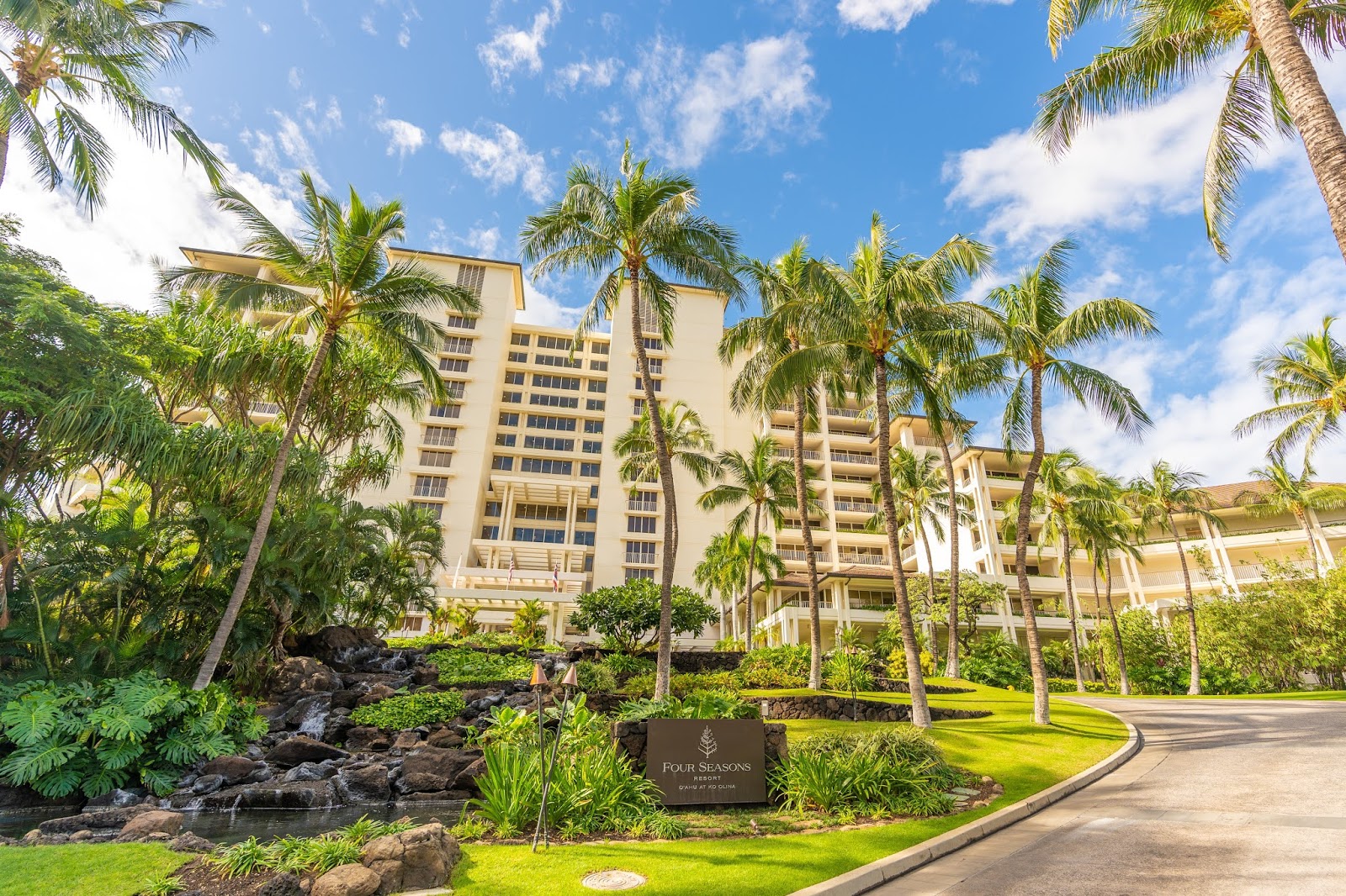 Oahu Travel Guide Where to Stay & Things to Do in Ko Olina