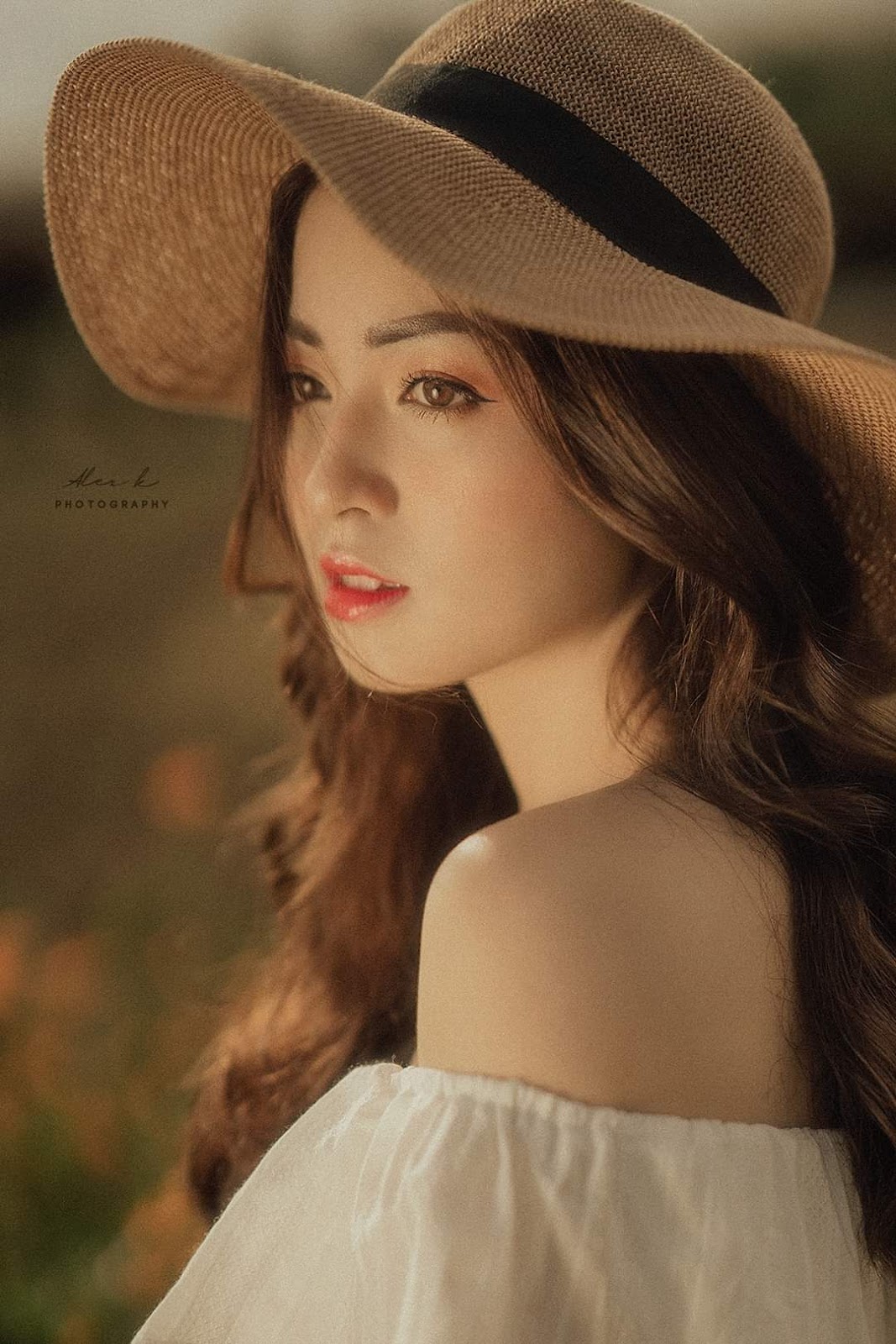 Vietnamese beautiful girl - Beauty face of young beautiful woman with flowers in her hair