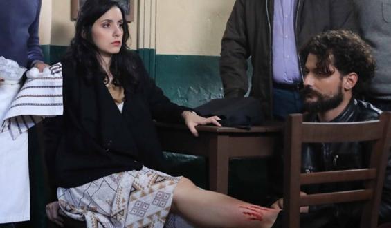 Καφέ της Χαράς: τι θα κάνει ο παπάς και αναστατώνει το χωριό