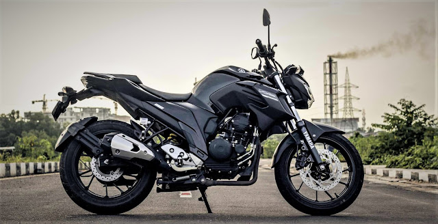 Yamaha FZ25 is one of the best bike for touring