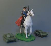 cake topper sposi militari statuina sposa abito rosso sposi a cavallo orme magiche