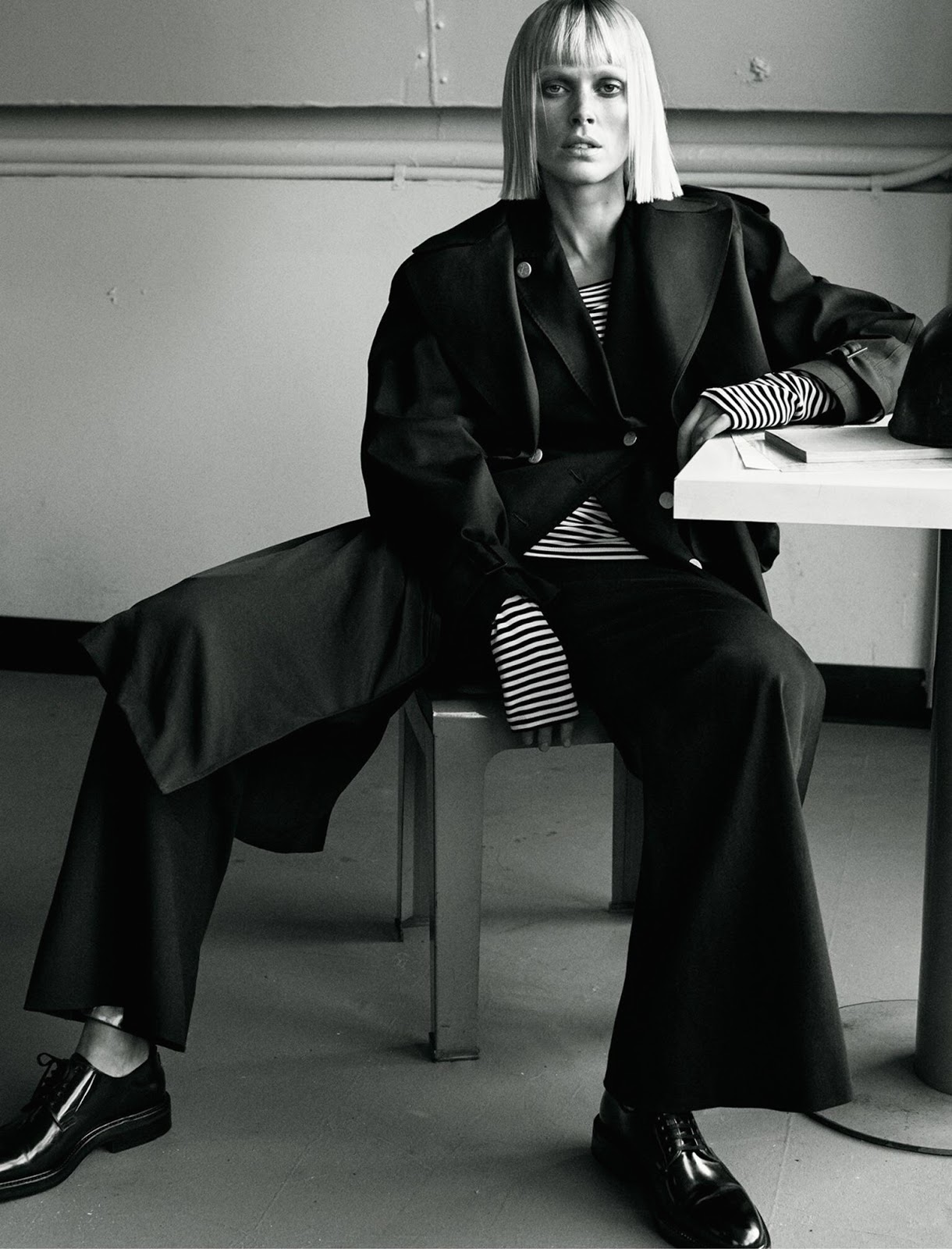 absolute-bearing-iselin-steiro-by-josh-olins-for-uk-vogue-march-2016