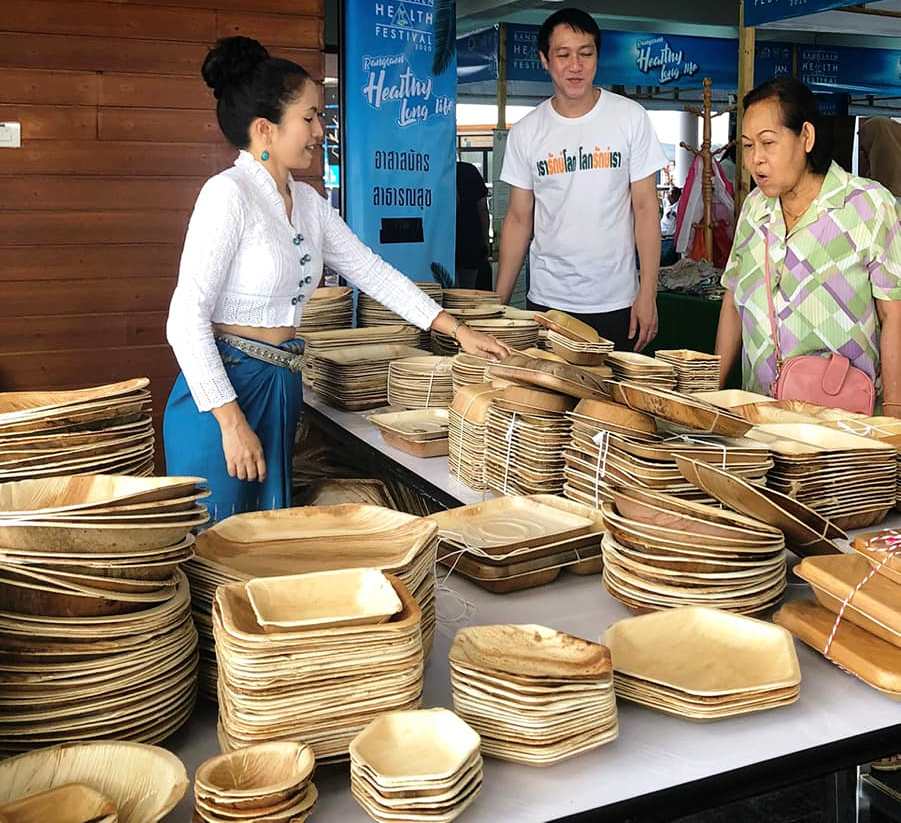 Eco Green Unit Areca leaf plates in Thailand
