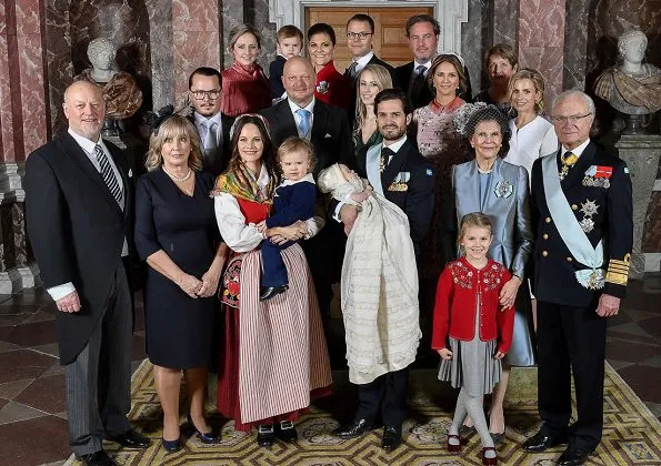 Crown Princess Victoria, Princess Sofia, Queen Silvia, Sara Hellqvist, Princess Madeleine, Marie Hellqvist, Princess Estelle