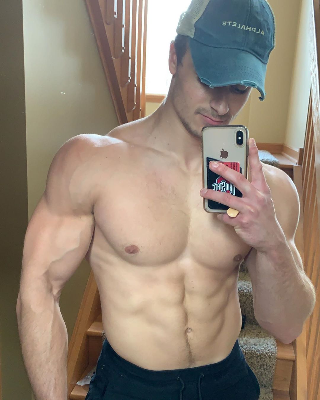 handsome-american-fit-guys-shirtless-sexy-muscular-college-teen-hunk-strong-country-body-boy-selfie