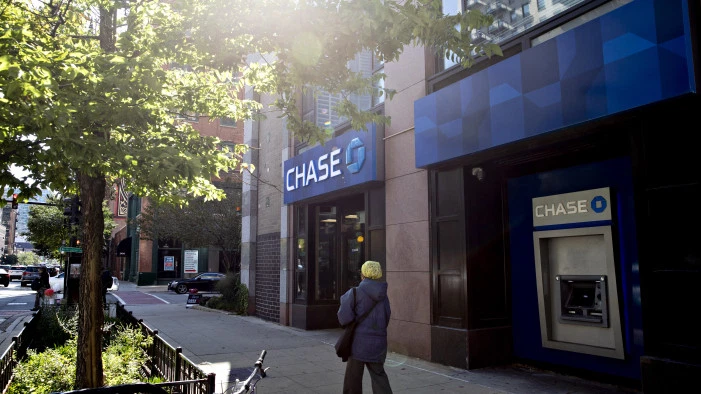 Why JPMorgan Chase Wants to Give More Former Criminals a Second Chance