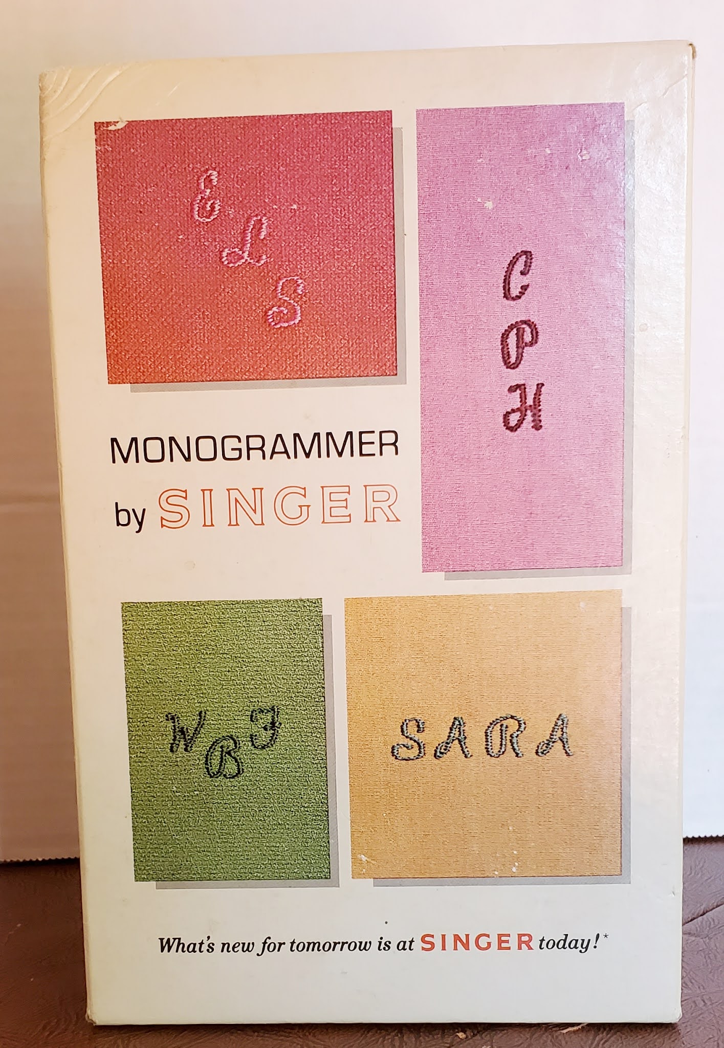 DragonPoodle Studio Singer 401 for sale with everything but the kitchen sink