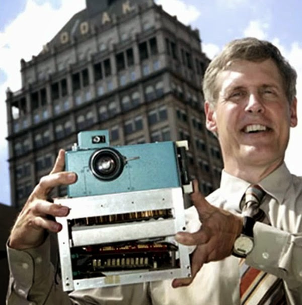 Digital Photography When was Digital Photography invented The