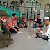 Pandemi Covid-19 Belum Berakhir, Babinsa dan Lurah Kemlayan Gencar Laksanakan Sosialisasi.