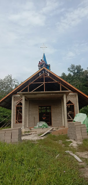 Kondisi Gereja Katolik di dusun Batu Besi Kondisi Gereja Katolik di dusun Batu Besi