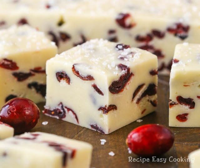 Easy White Chocolate Cranberry Fudge