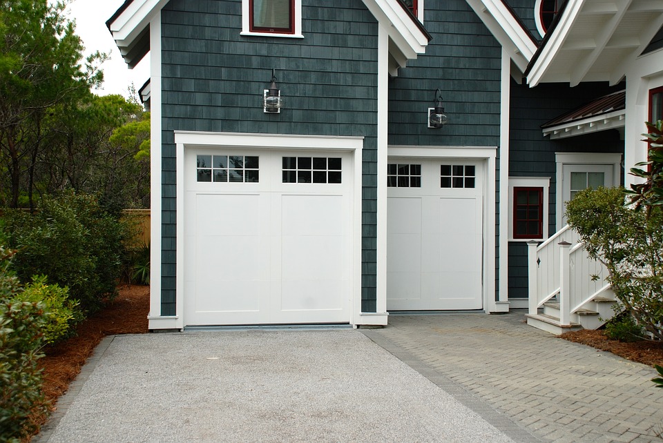Garage Door Repair in Redmond Washington