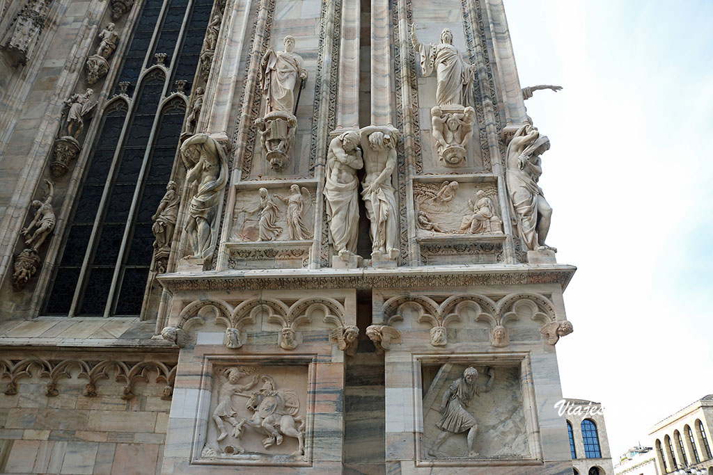 Detalle de la fachada de la catedral de Milan