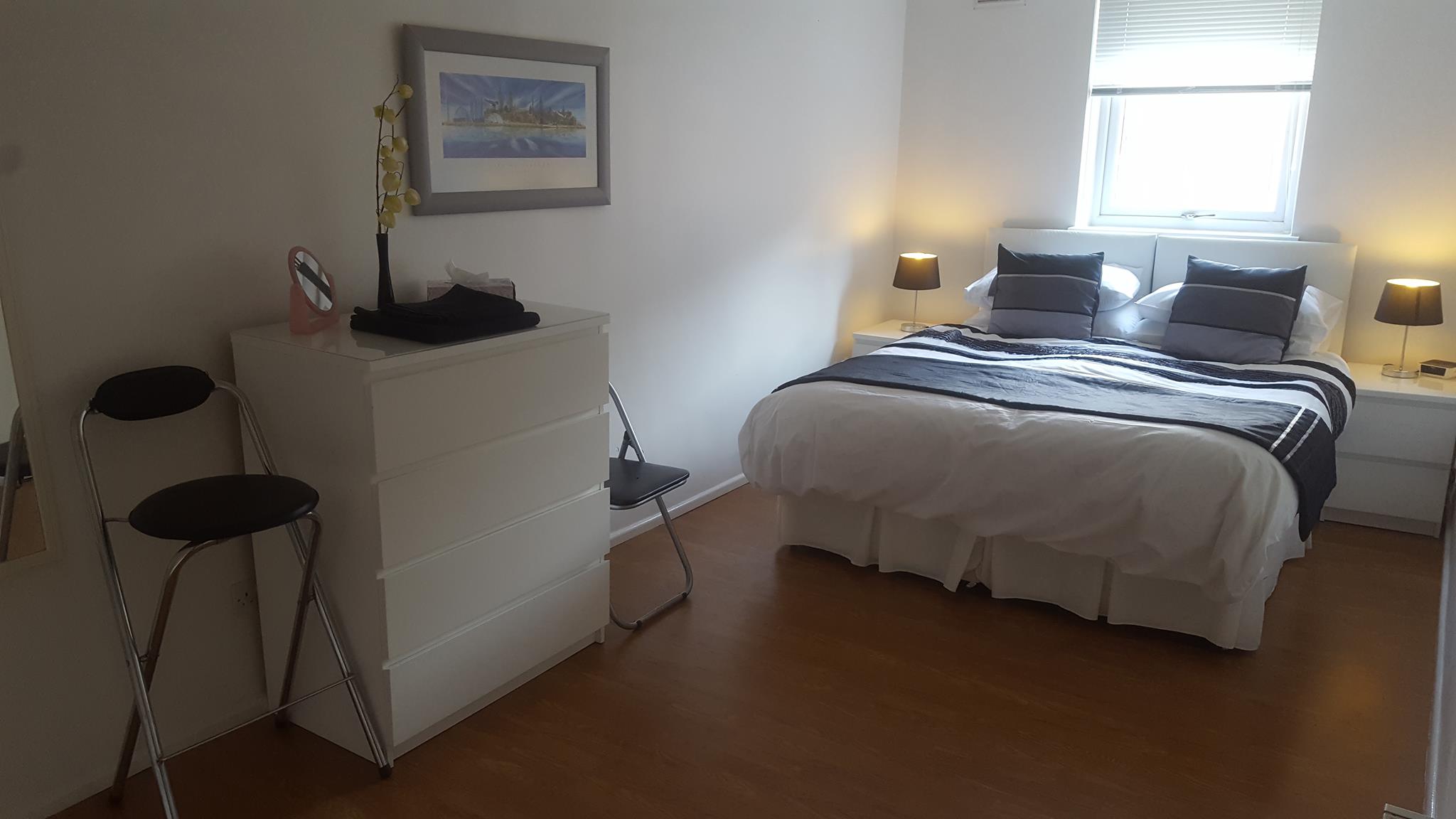 The Holiday Cottages Glasgow Green Apartments, Glasgow, Lanarkshire