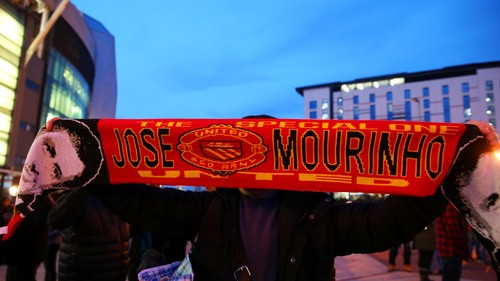 Mourinho Harus Kembalikan Mental Pemenang MU
