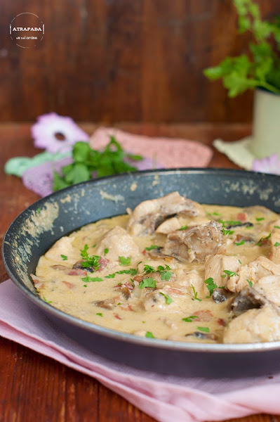 Pollo en salsa de vino