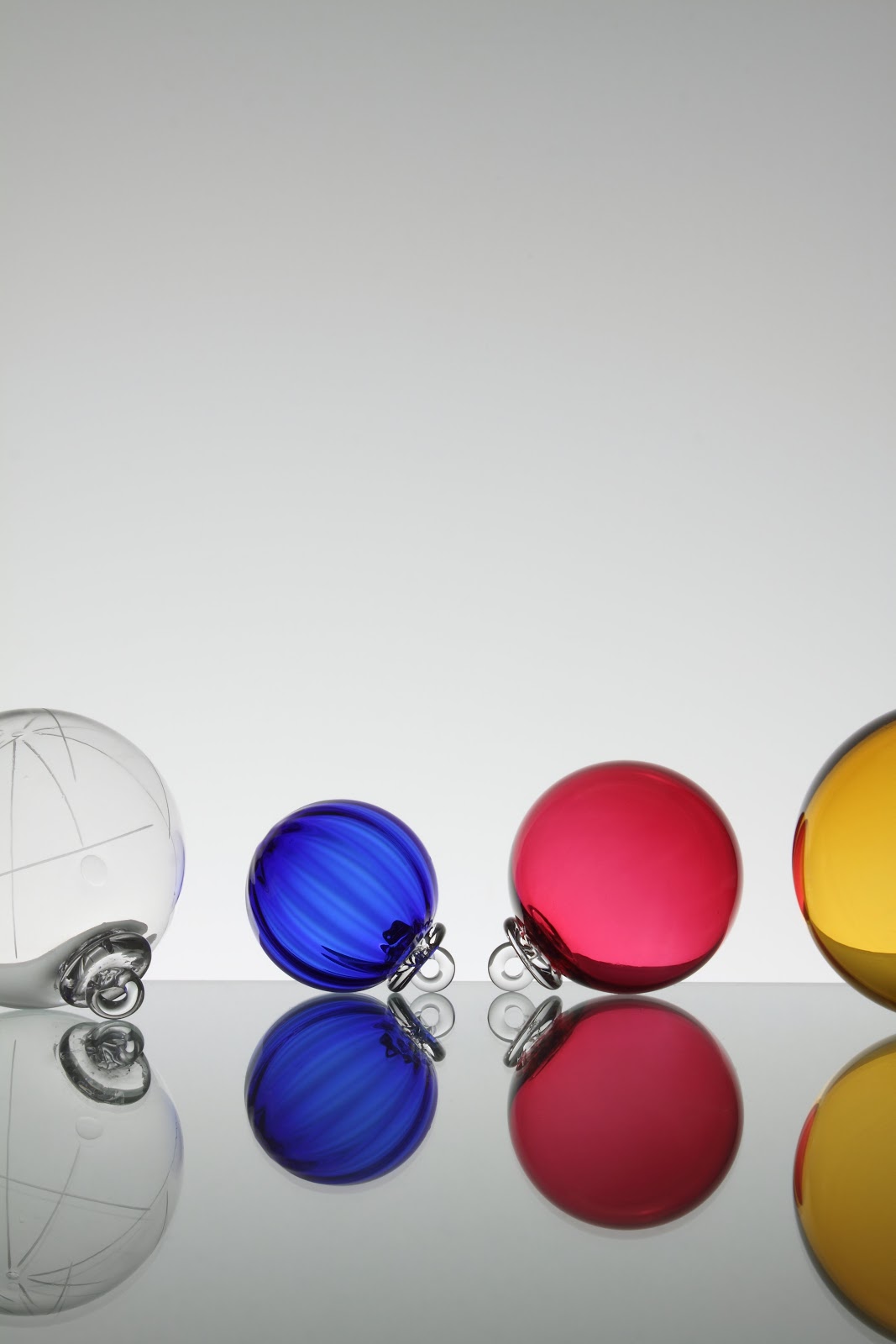 Anton et Lotti - la merveilleuse histoire des boules de Noël Anton et Lotti - la merveilleuse histoire des boules de Noël