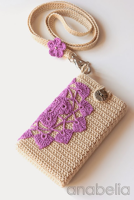 Crochet vintage smartphone cover with neckband by Anabelia