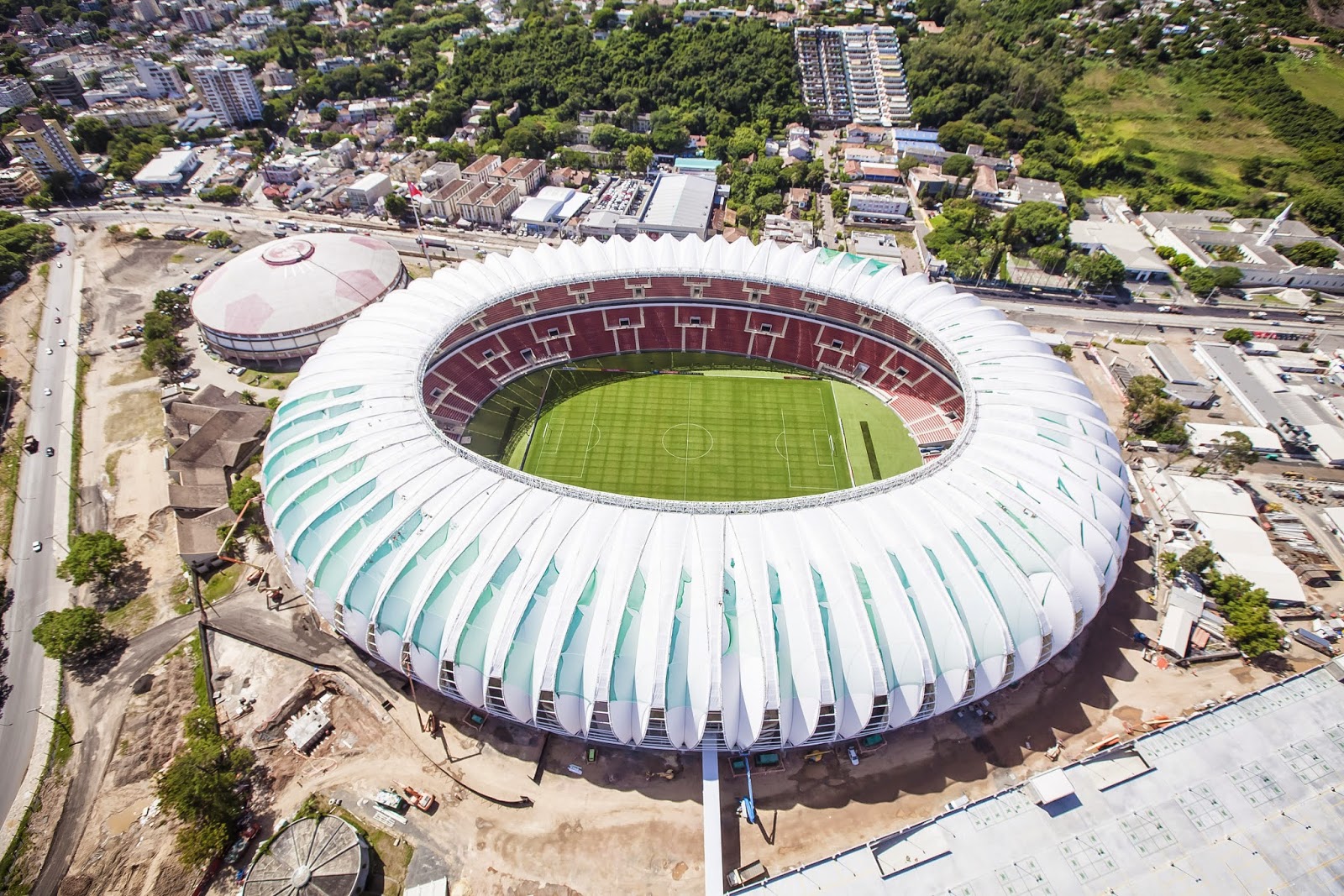 Знаменитый стадион в рио. Beira-Rio стадион. Арена Бейра Рио. Beira-Rio, Porto Alegre Stadium. Стадион ФК Интернасиональ Бейра Рио фото.