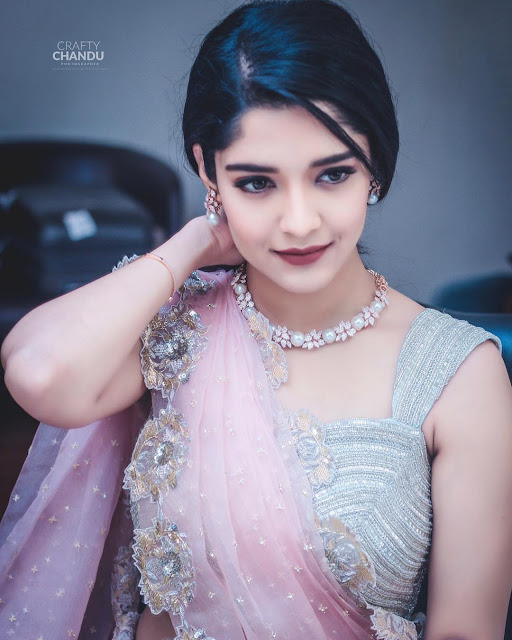 Ritika Singh (Indian Actress) Wiki, Age, Height, Boyfriend, Family, and More