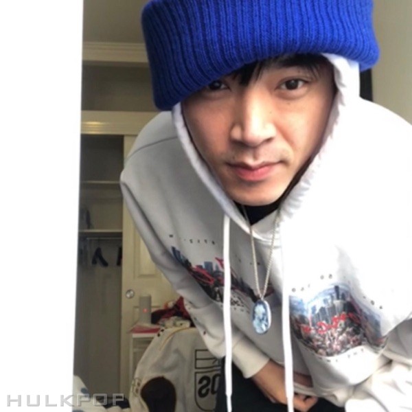 Hu57la – Just a Moment More – Single