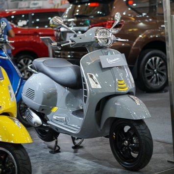 Tổng Hợp Xe Vespa Màu Xám Đẹp Độc Lạ