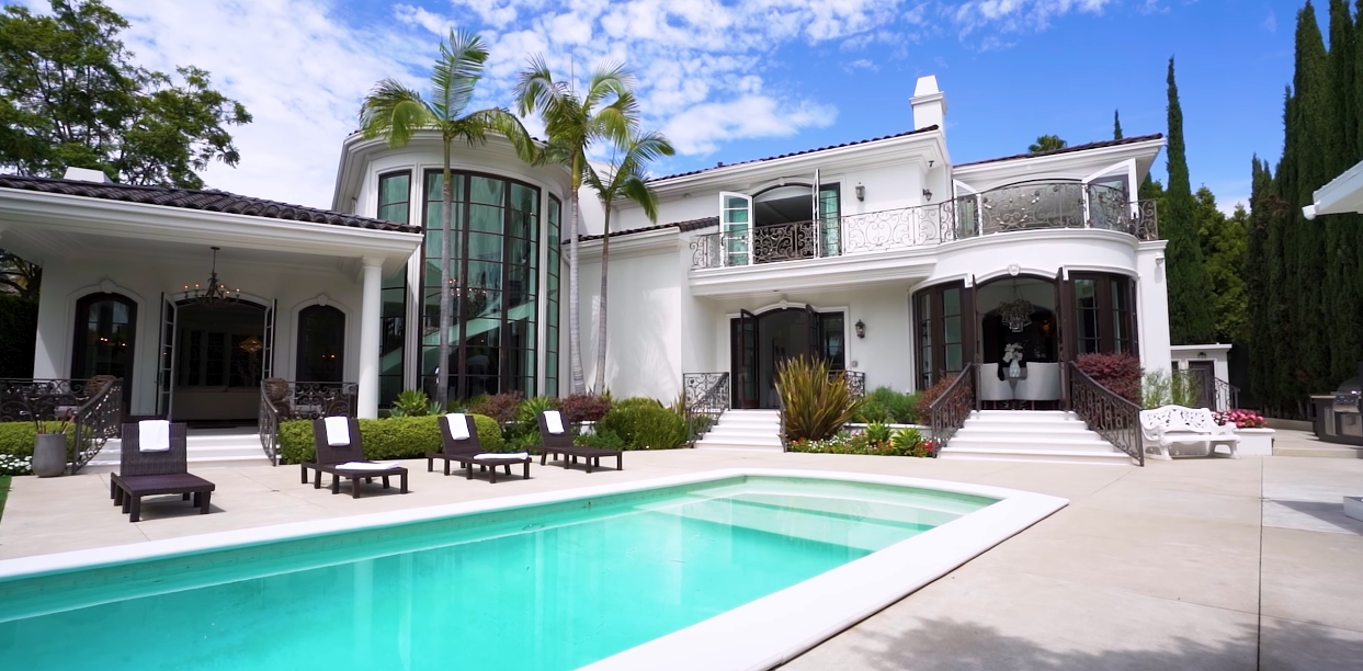 27 Interior Design Photos vs. Tour 1124 Marilyn Dr, Beverly Hills, CA