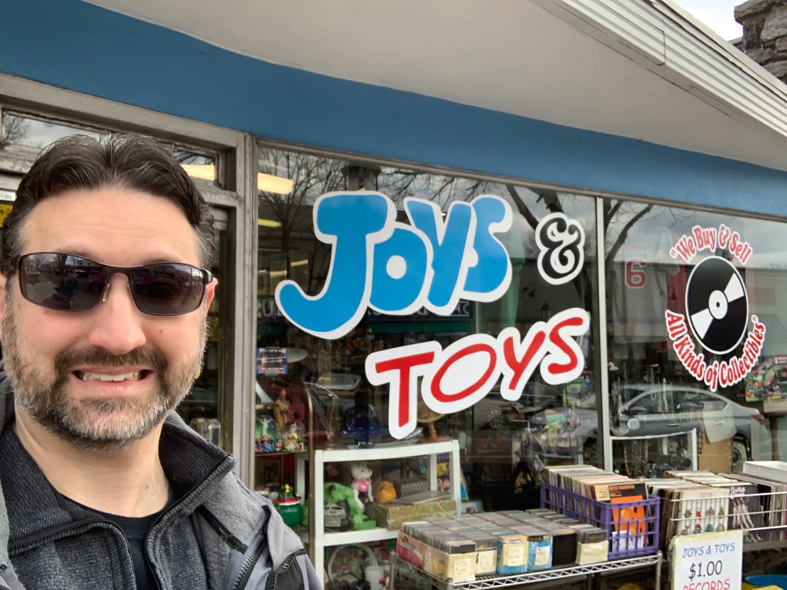 Muppet Stuff Thrifting at Joys & Toys with Cinema Sickness!