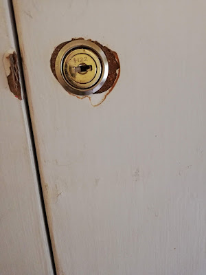 Damaged linen cupboard in Holiday cottage