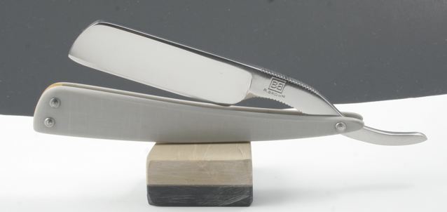 A Razors Tale: Custom Straight Razors