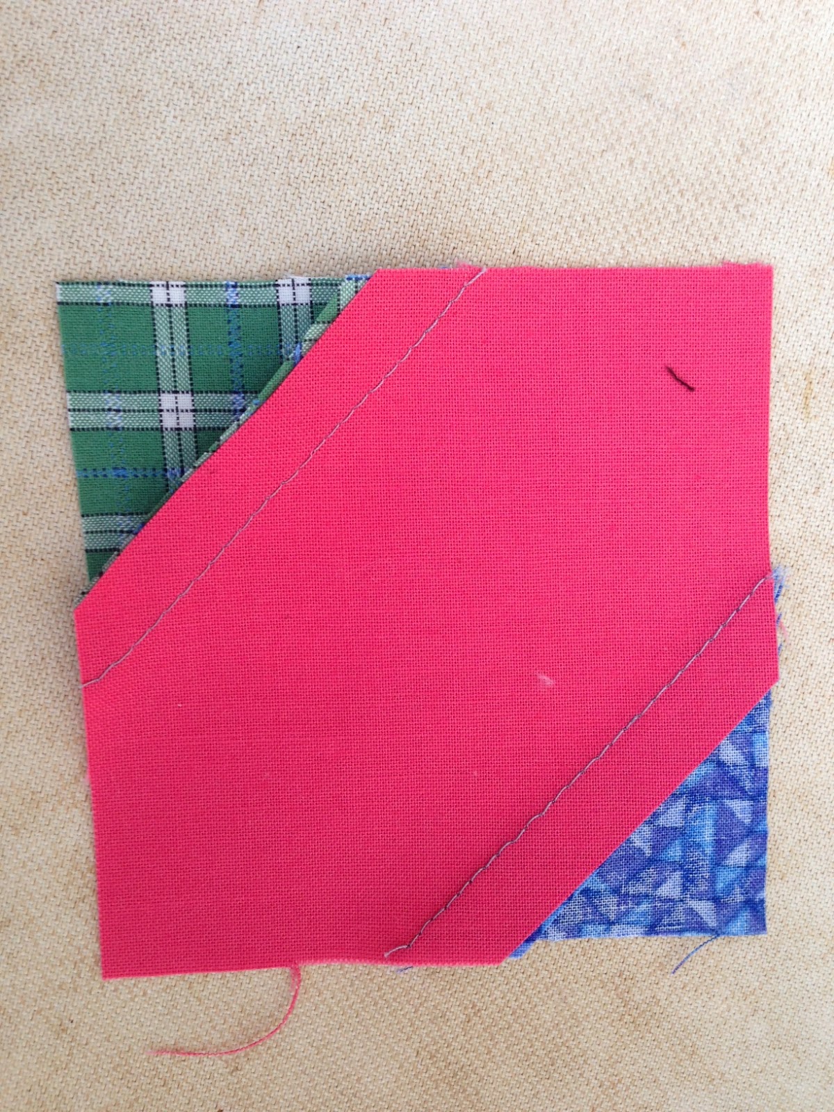 klein meisje quilts tip 28, using sewandflip triangles and making