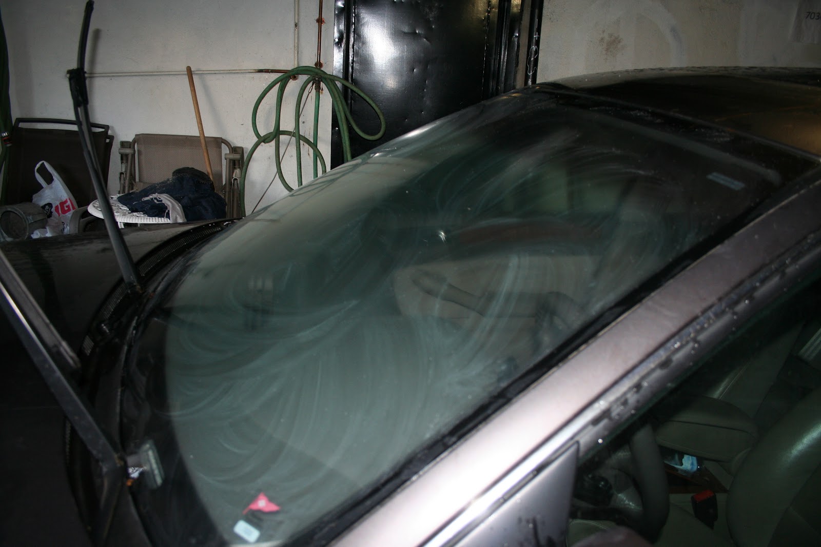 Review of and howto apply Rainx plastic and glass water repellent