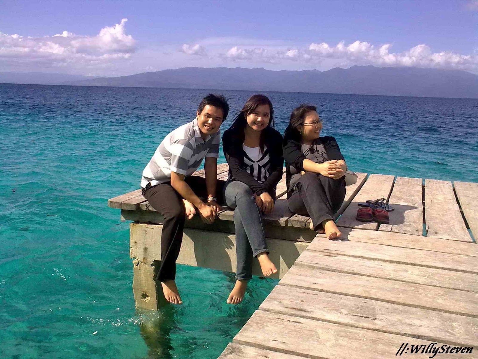 Beauty And The Beach Pulau Ambon Blog Paperplane