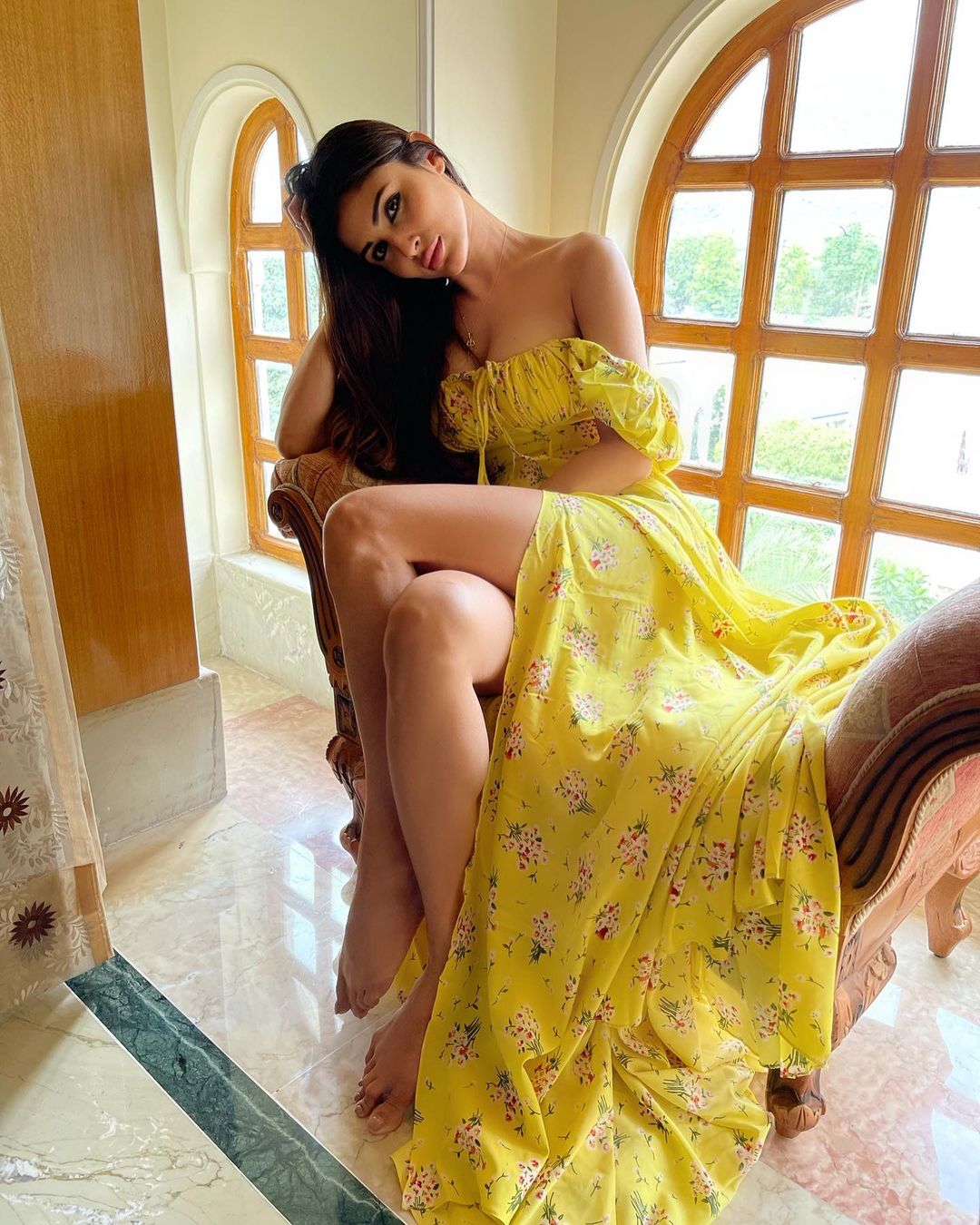 Mouni roy pic