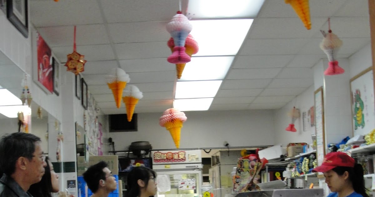 Travels With Carole NYC Chinatown Ice Cream Factory; restaurant review