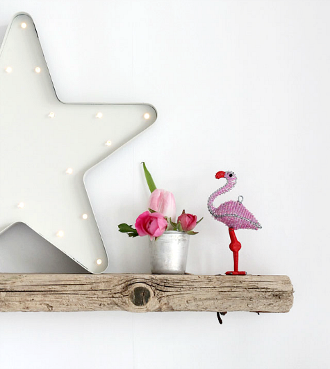 DIY Floating Shelf with Driftwood