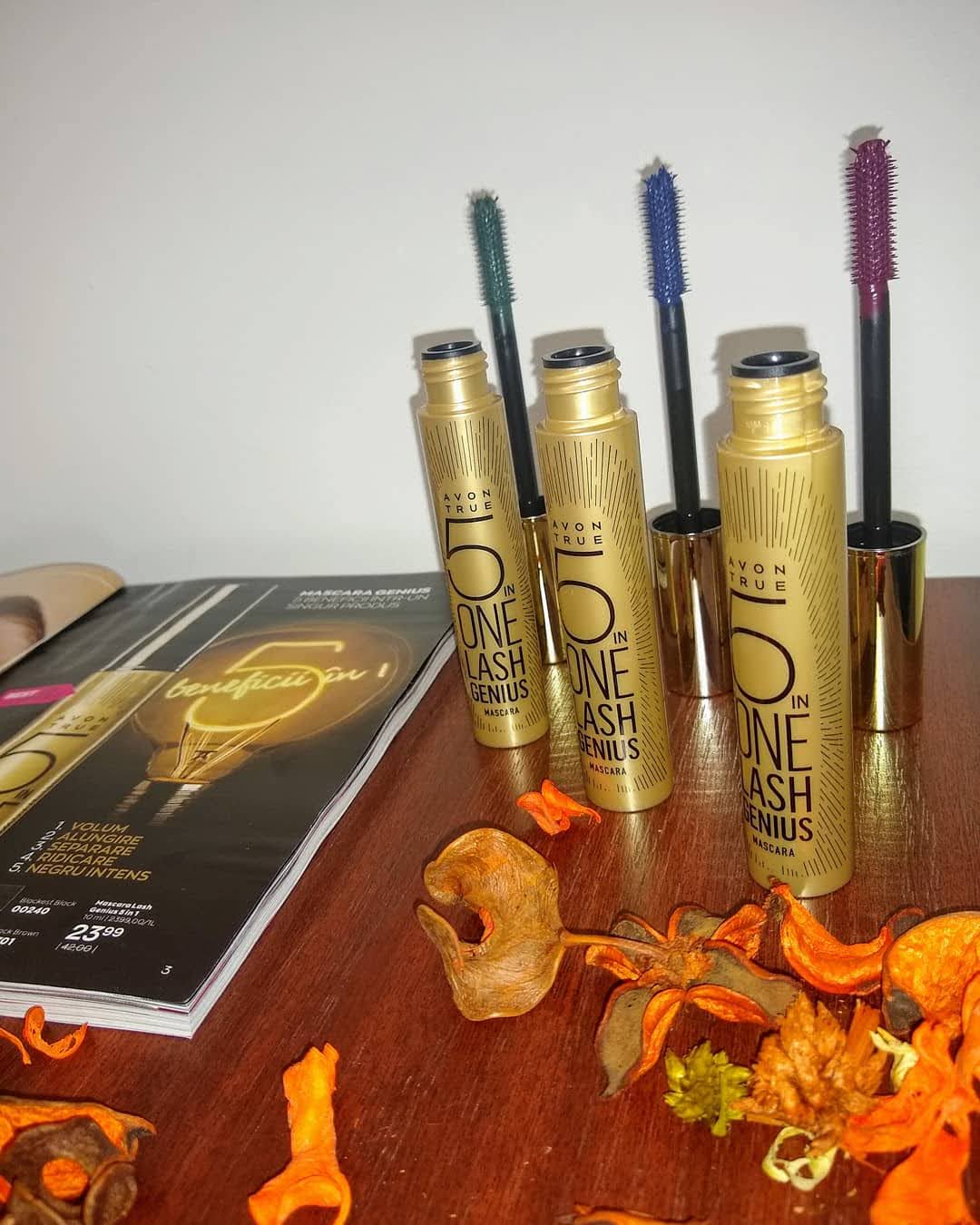 unique Noua mascara Genius 5in1 by Avon
