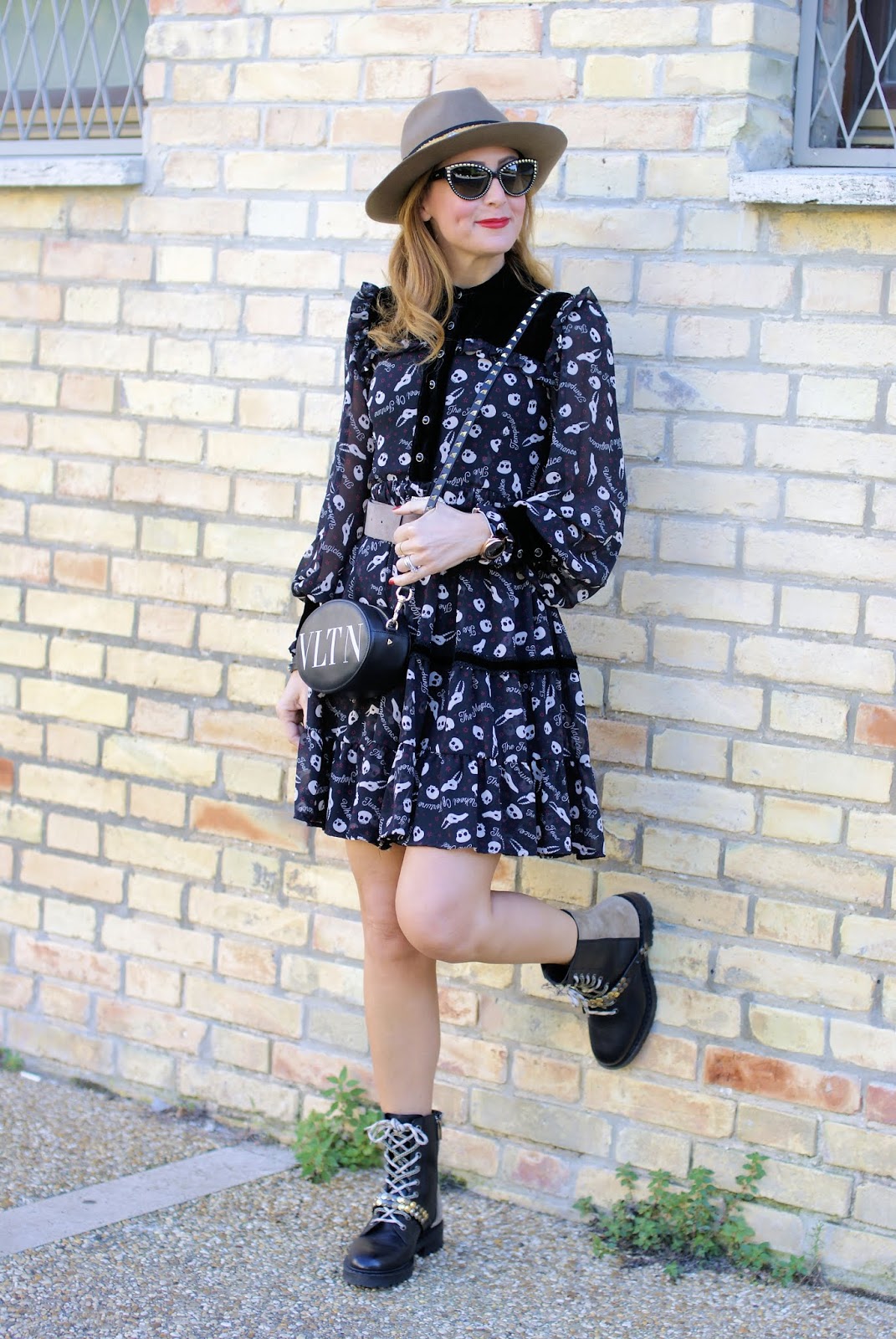Maggie Sweet dress, Barracuda boots on Fashion and Cookies fashion blog, fashion blogger style