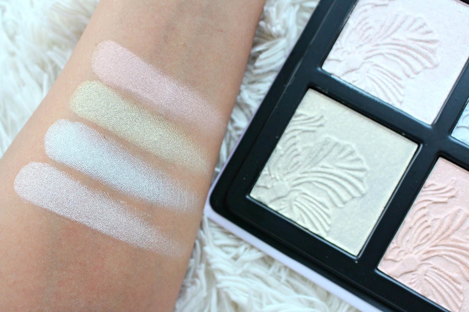 Samantha Jane Wet n Wild MegaGlo Highlighting Palette Swatches WildGlow