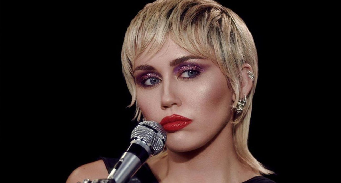 miley plastic hearts photoshoot miley plastic hearts photoshoot